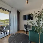 Skalica - Medulin Sea View Βίλα *