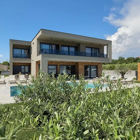 Villa Skalica - Medulin Sea View
