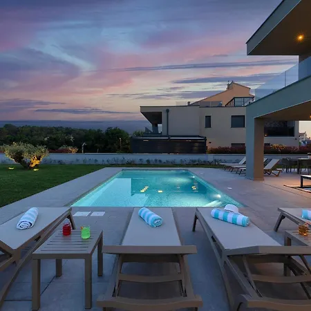 Skalica - Medulin Sea View Villa